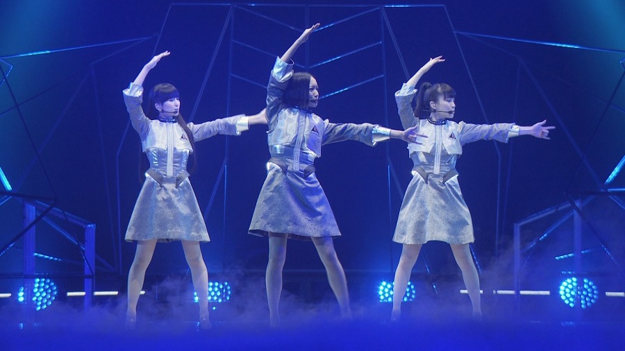 Perfume 电音香水 – Perfume 6th Tour 2016 [COSMIC EXPLORER] [初回限定盤 3BD] (2016) 1080P蓝光原盘 [BDMV 105.4G]Blu-ray、日本演唱会、蓝光演唱会2