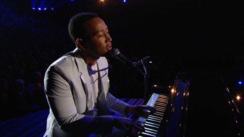 格莱美现场 : John Legend – All Of Me (56th Grammy Awards) [HDTV 1.35G]