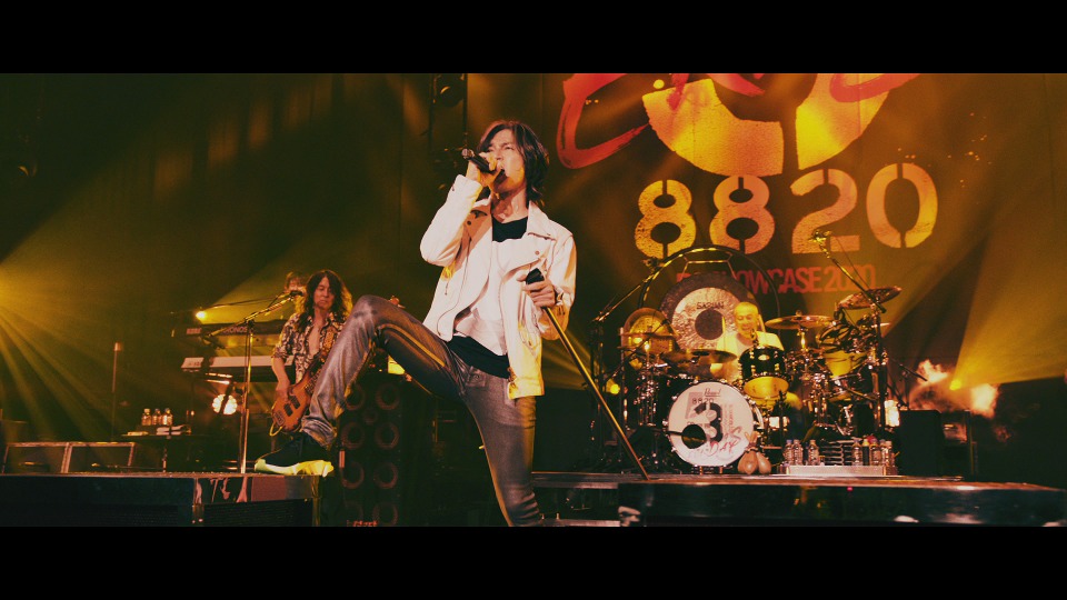 B′z – B′z SHOWCASE 2020 5 ERAS 8820 Day3 (2021) 1080P蓝光原盘 [BDISO 36.9G]Blu-ray、Blu-ray、摇滚演唱会、日本演唱会、蓝光演唱会10