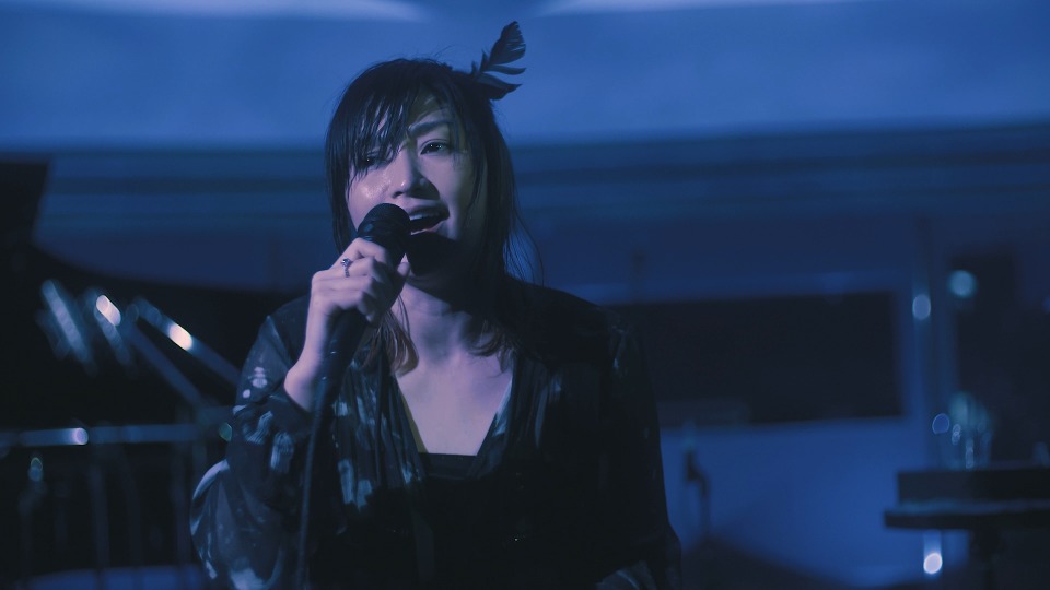 鬼束千寻 (鬼束ちひろ, Chihiro Onitsuka) – LIVE「SUBURBIA」(2020) 1080P蓝光原盘 [BDISO 17.1G]Blu-ray、日本演唱会、蓝光演唱会4