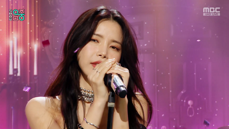 [4K60P] Solar – But I (Music Core MBC 20240511) [UHDTV 2160P 1.57G]