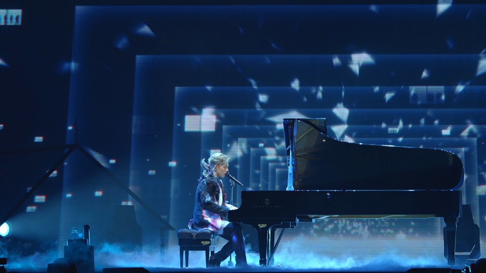 MIRROR 呂爵安 – 个人演唱会 EDAN LUI“IN MY SIGHT OF E”SOLO CONCERT 2023 (2025) 1080P蓝光原盘 [2BD BDISO 34.8G]Blu-ray、华语演唱会、推荐演唱会、蓝光演唱会12